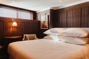 Twin Window Suites